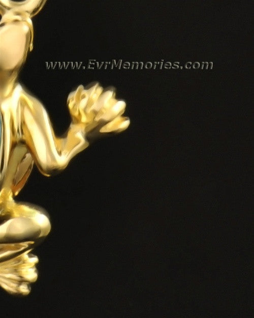 14k Gold Gallant Gecko Memorial Pendant