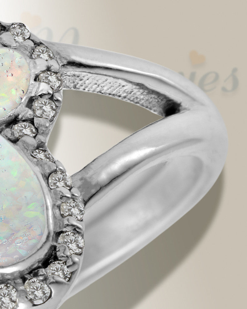 Women's Sterling Silver Paw Print Ash Ring with Crushed Cream Opal