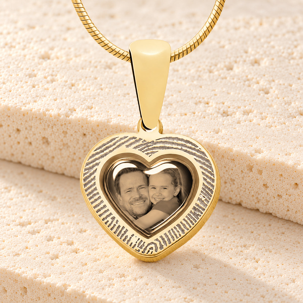 Heart 14K Gold Fingerprint And Picture Pendant — main