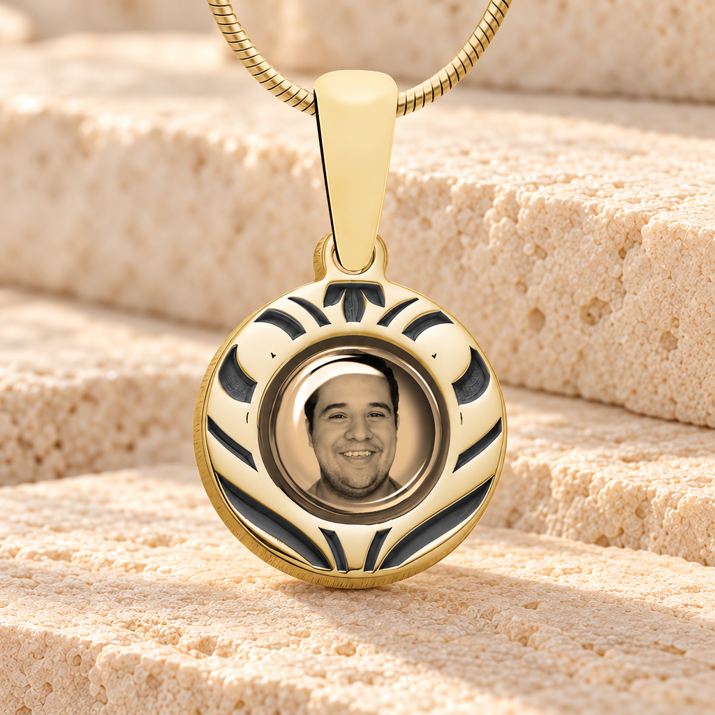 Carved Circle 14K Gold Picture Pendant — main product image
