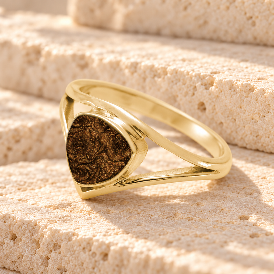 Solid 14K Gold Women's Willowbrook Ash Ring with Carob