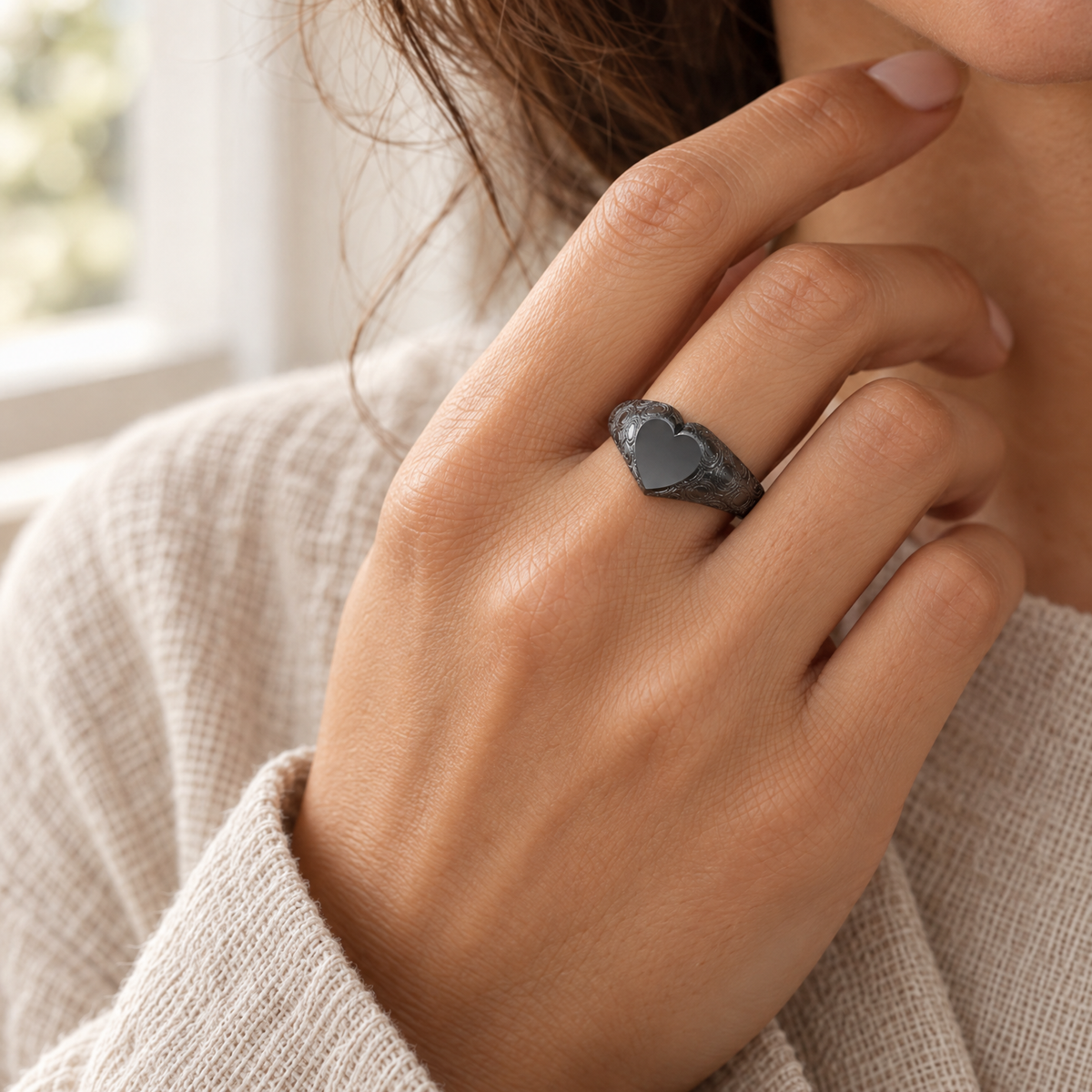 Black Signet with Pattern Forever Sealed Memorial Ring — lifestyle — evr20041bfs