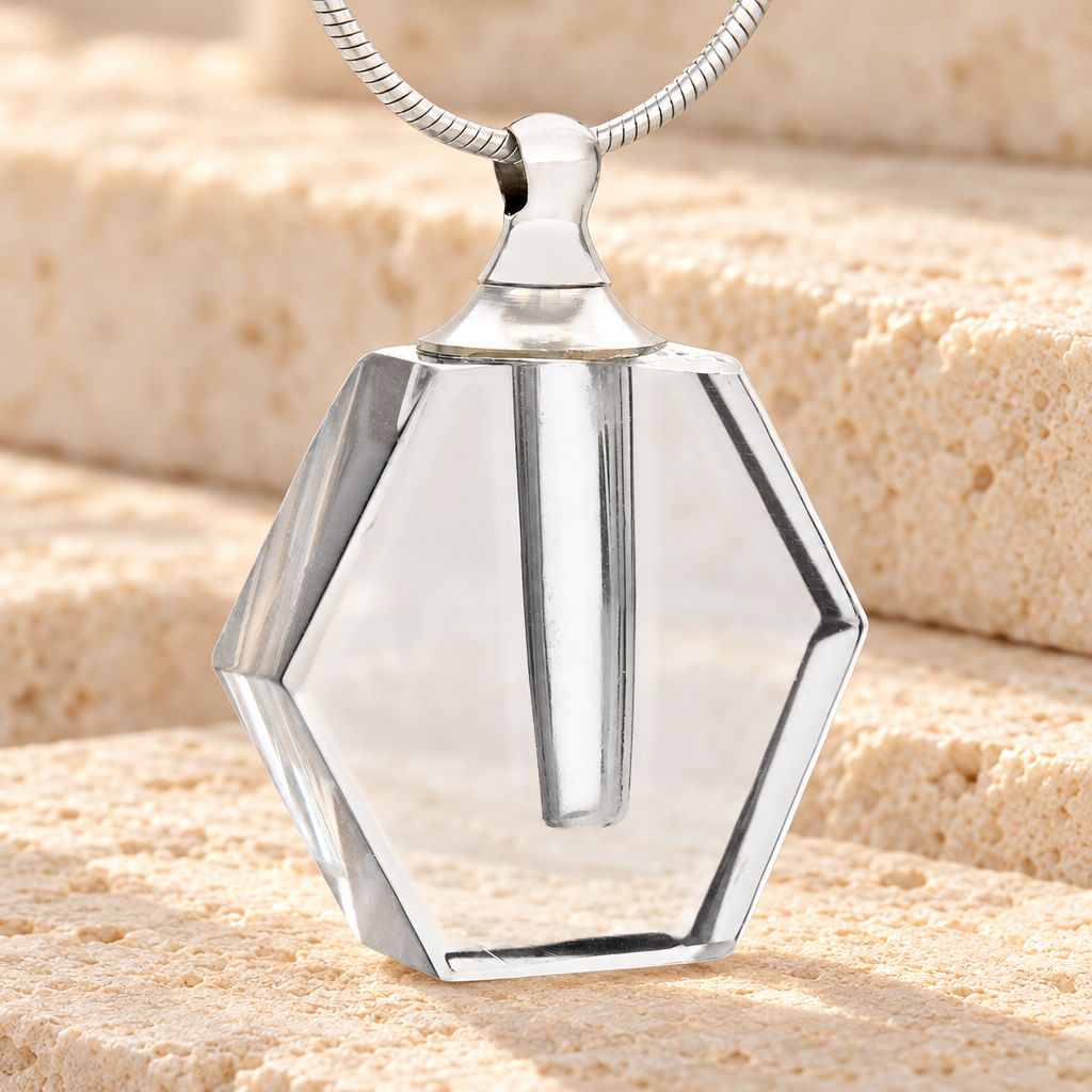 Glass Locket Clear Integrity Remembrance Pendant — main — evr2086