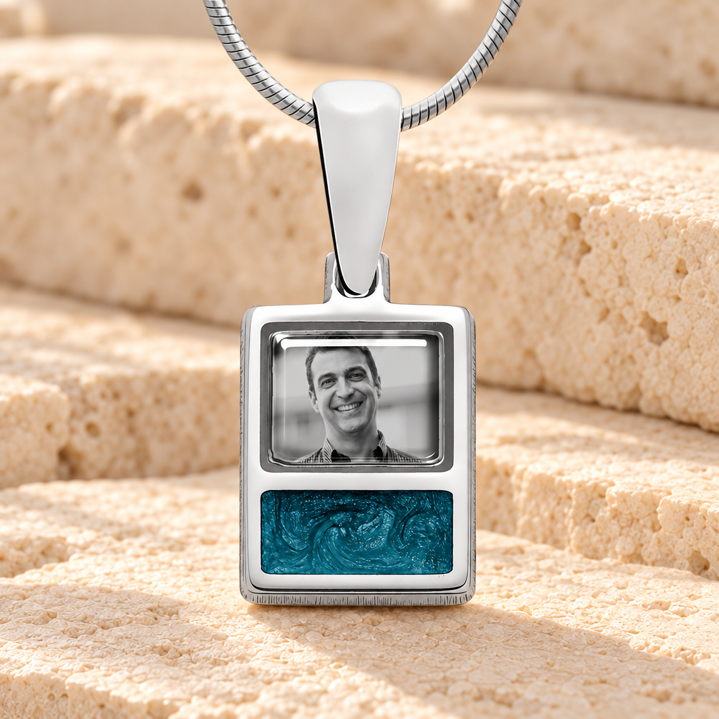 Rectangle Sterling Silver Picture Pendant With Lazuline Ashes — main product image