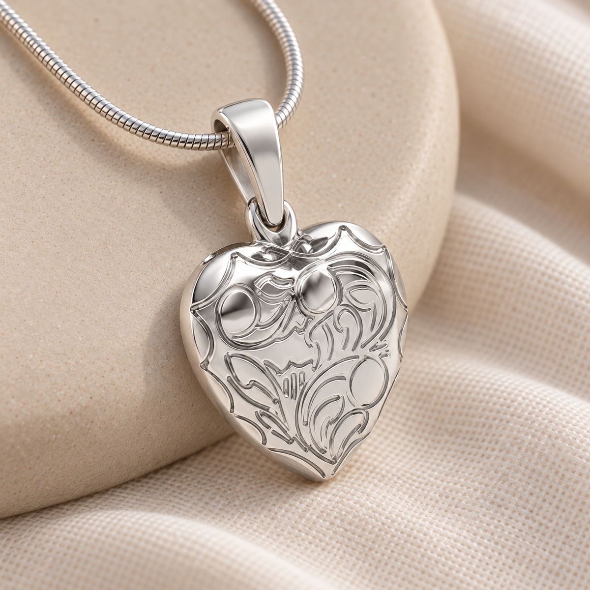 Sterling Silver Scrolled Heart Forever Sealed Memorial Jewelry — alternate view — evr20044fs