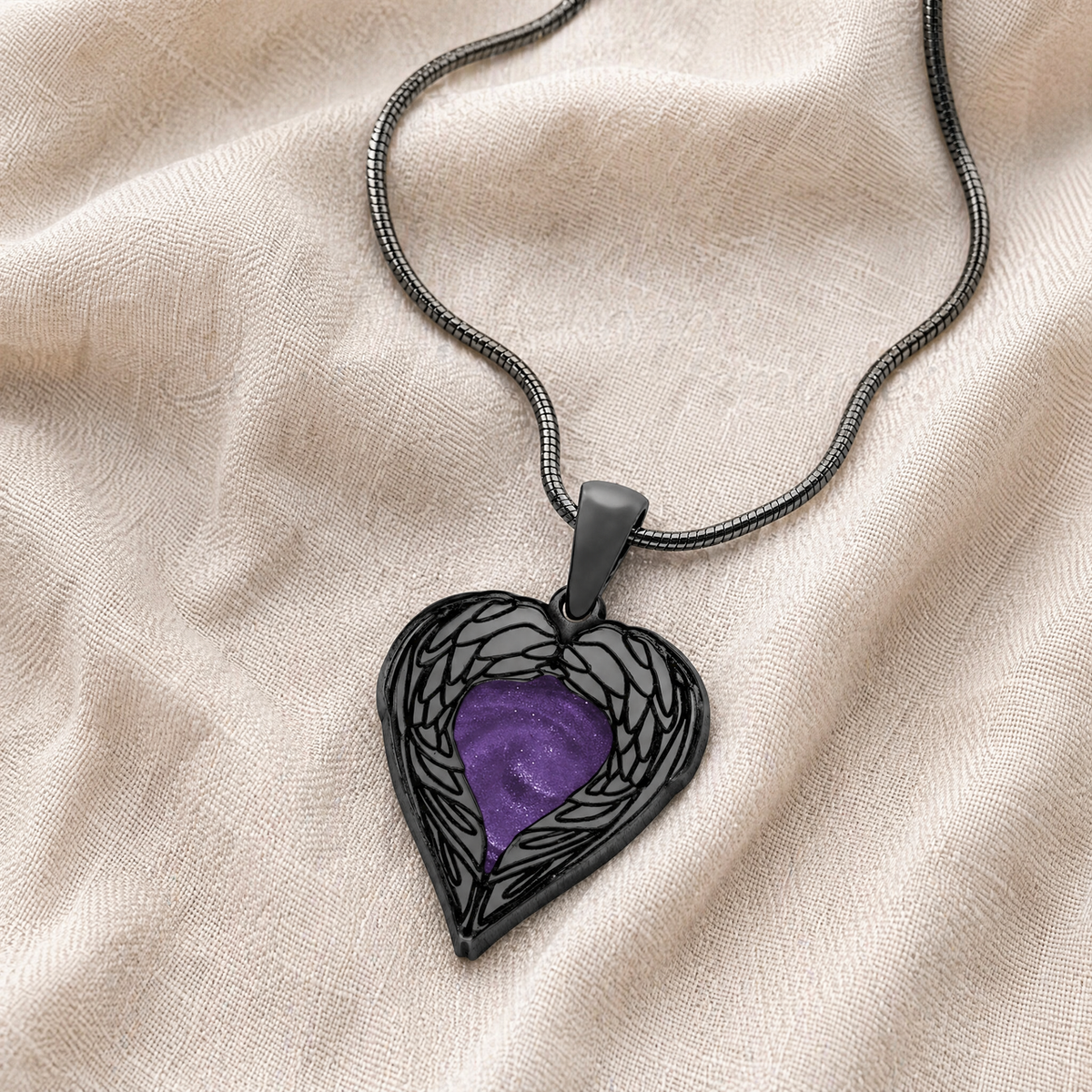 Paradise Black Finish Heart Ash Resin Jewelry