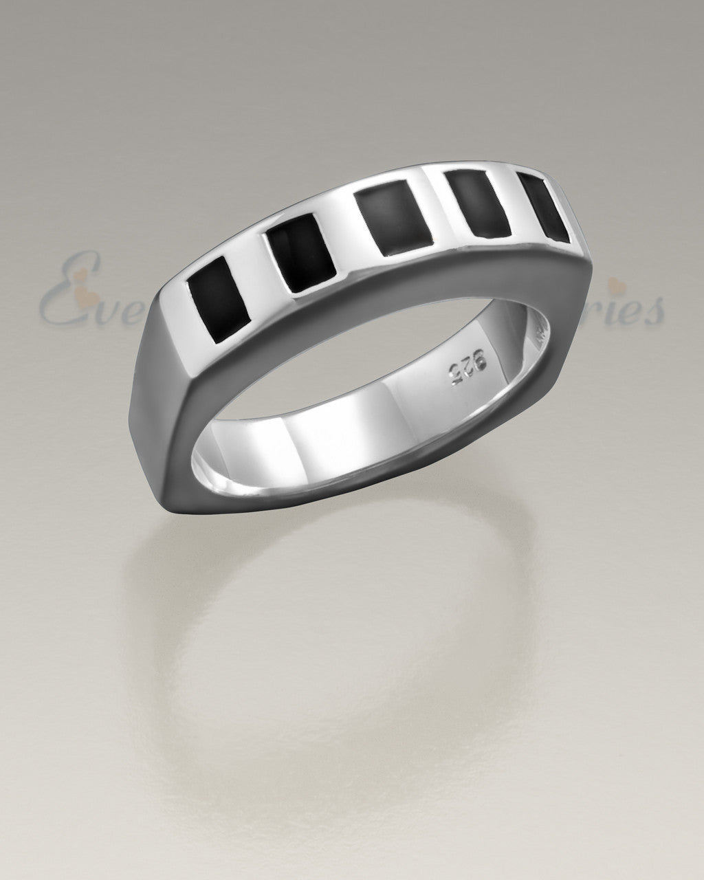 Women's Silver Pledge Cremation Ring