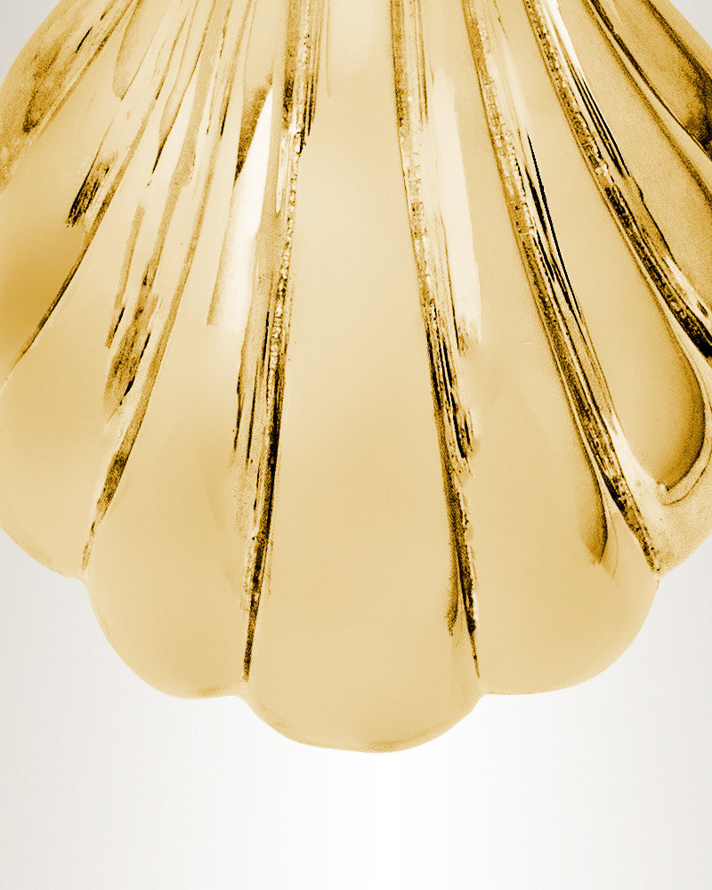14K Gold Shells Urn Necklace