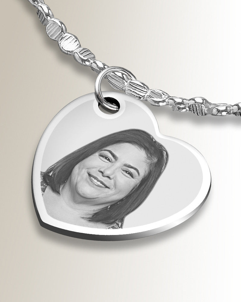 Luxurious Stainless Steel Heartfelt Photo Pendant Bracelet