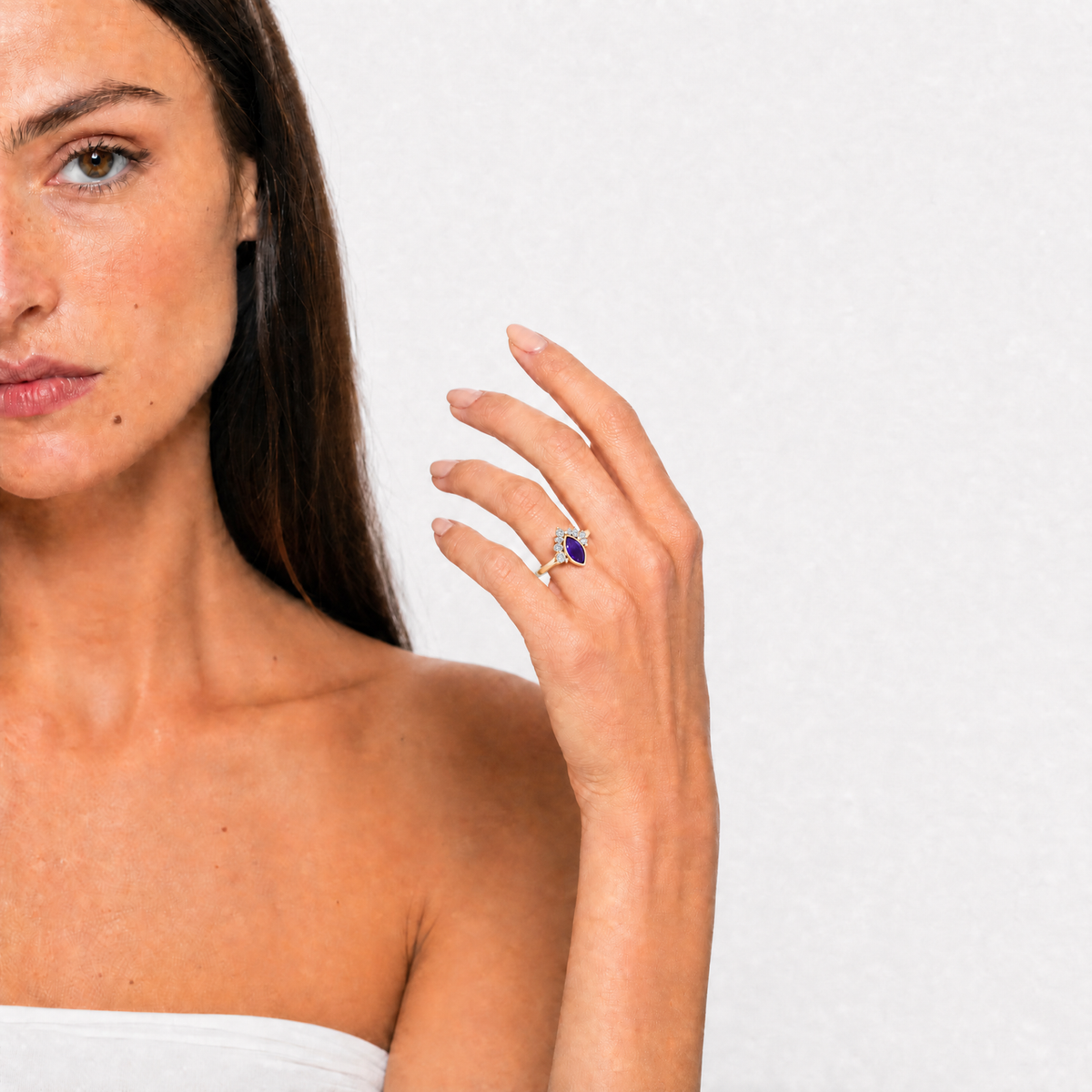 Solid 14K Gold Women's Lakeway Ash Ring with Slate
