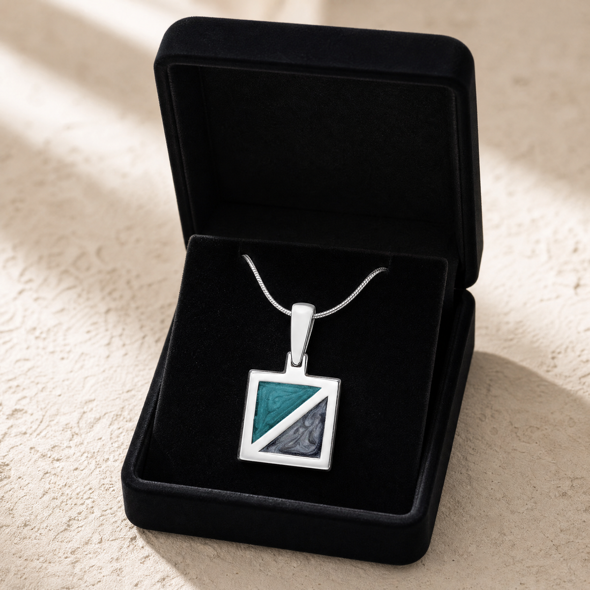 Solid 14K White Gold Willowcreek Ash Resin Jewelry
