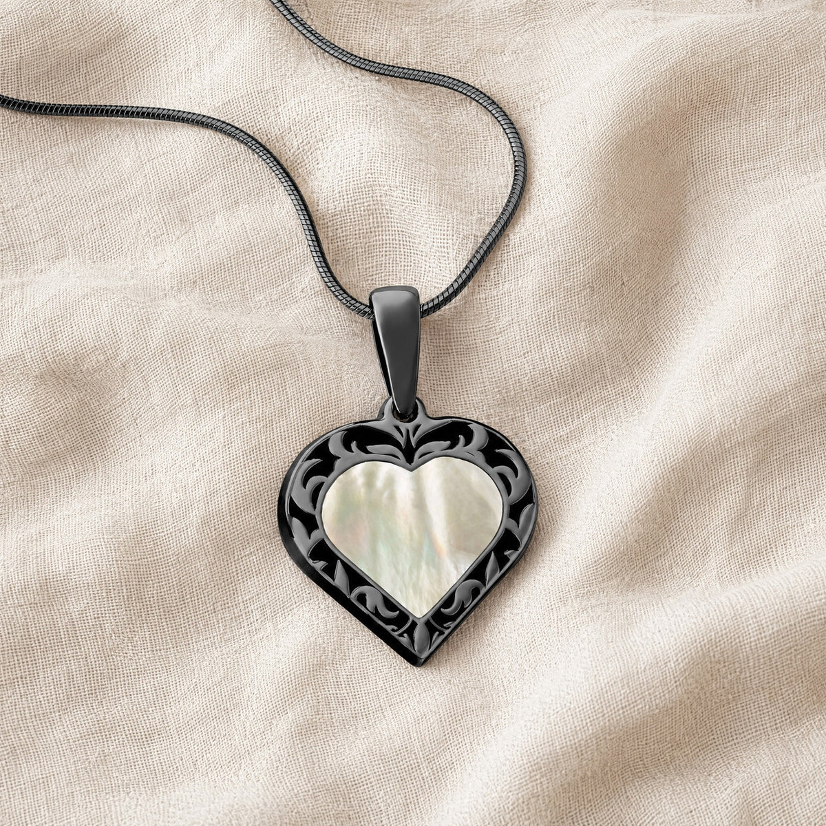 Black Finish Powerful Heart Ash Resin Jewelry