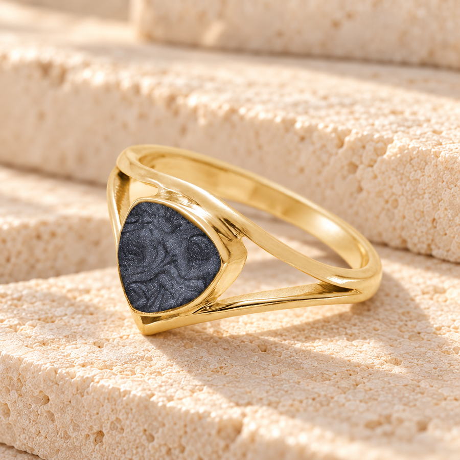 Solid 14K Gold Women's Willowbrook Ash Ring with Slate