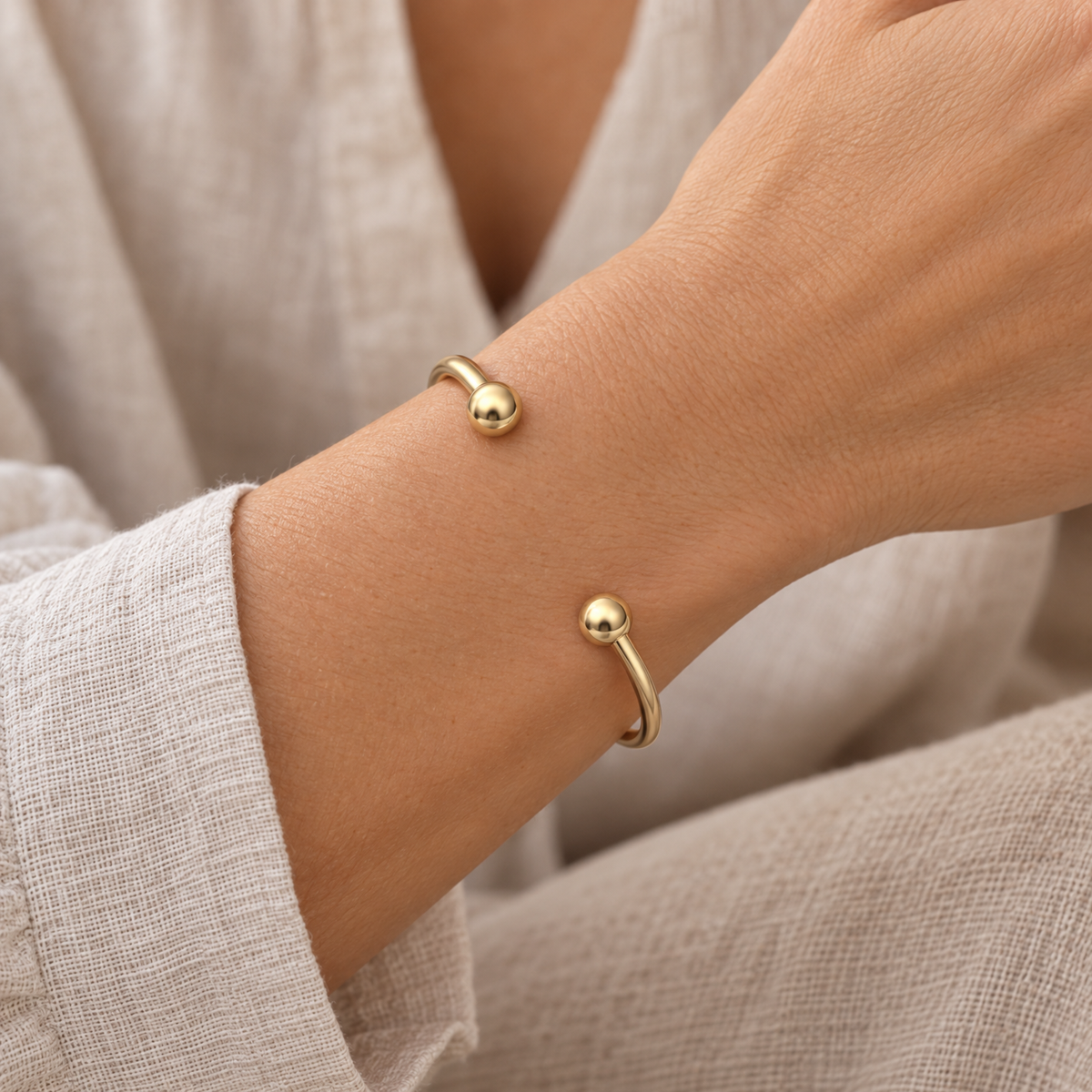 Solid 14k Gold Split Cape Forever Sealed Memorial Bracelet — lifestyle — evr20067kgfs