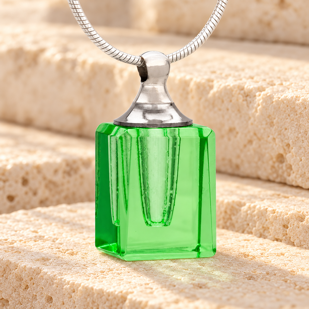 Glass Locket Green Contentment Jewelry Urn — main — evr2044gr